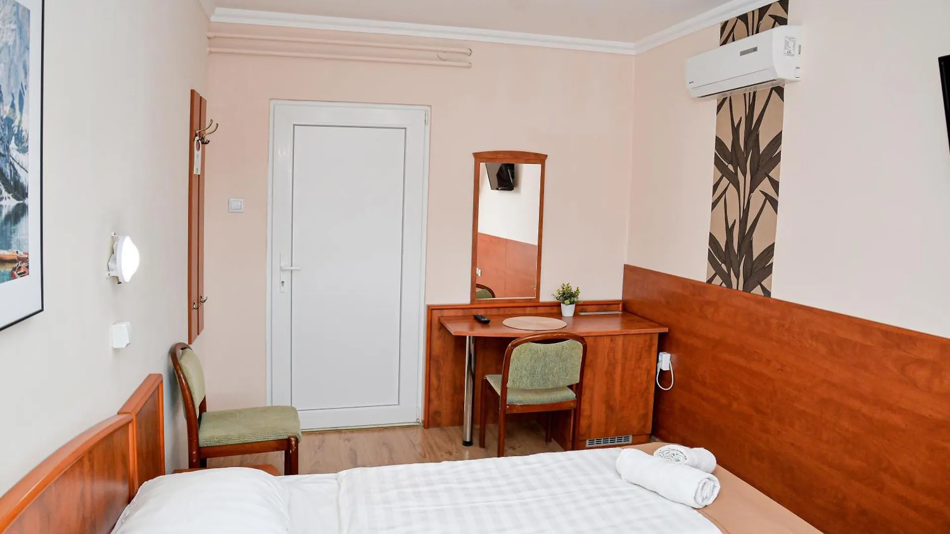 Major Panzio Es Etterem Bed & Breakfast Hajduszoboszlo 2*,