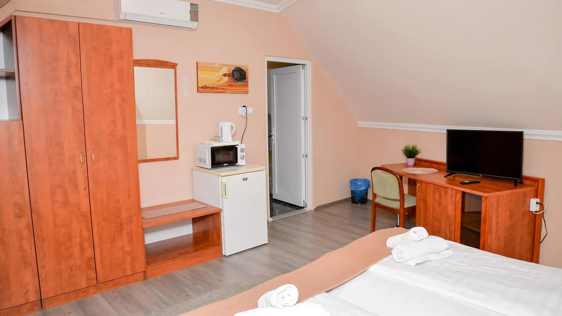 Major Panzio Es Etterem Bed & Breakfast Hajduszoboszlo