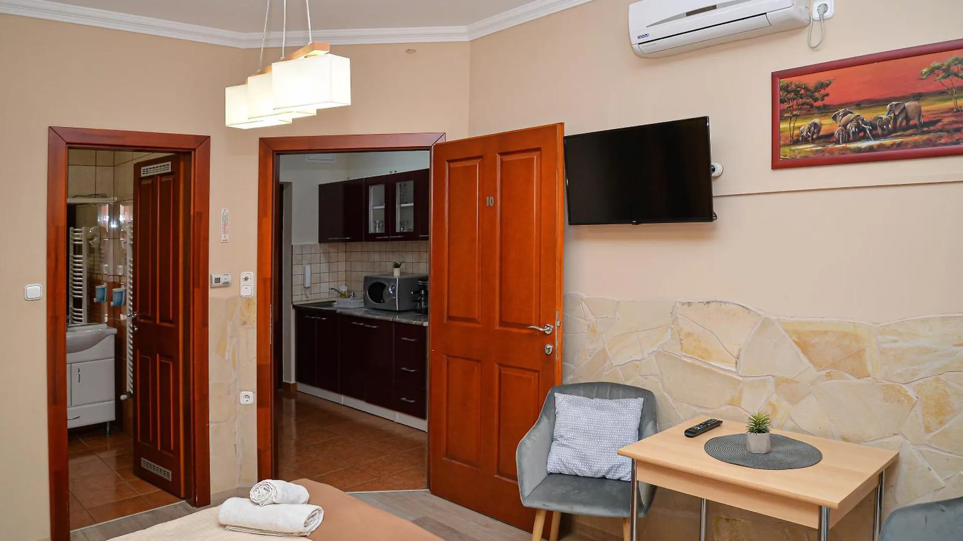 Major Panzio Es Etterem Bed & Breakfast Hajduszoboszlo